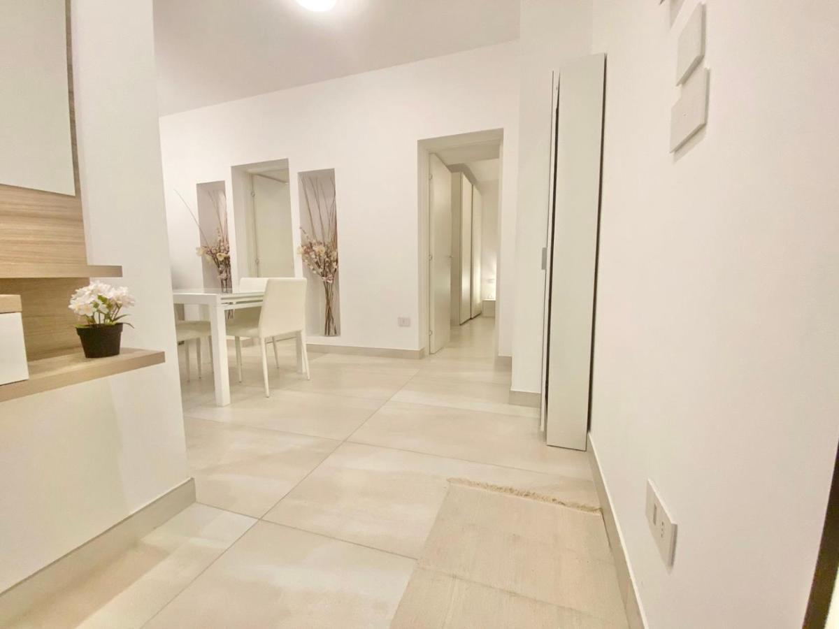 Elegance Duomo Apartment มิลาน ภายนอก รูปภาพ